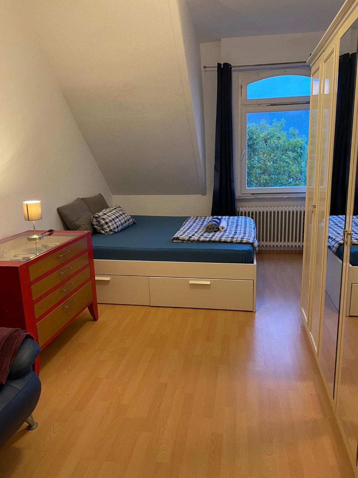 Nice Private Room In Shared Apartment - 2Er Wg Wiesbaden Exterior photo